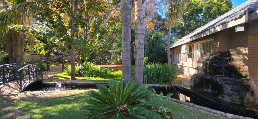 5 Bedroom Property for Sale in Stilfontein Ext 4 North West